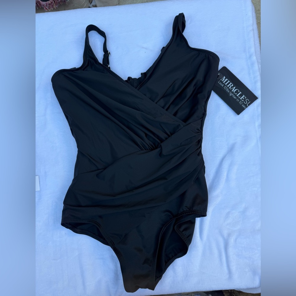 Miraclesuit Revele one piece swimsuit - Picture 3 of 5